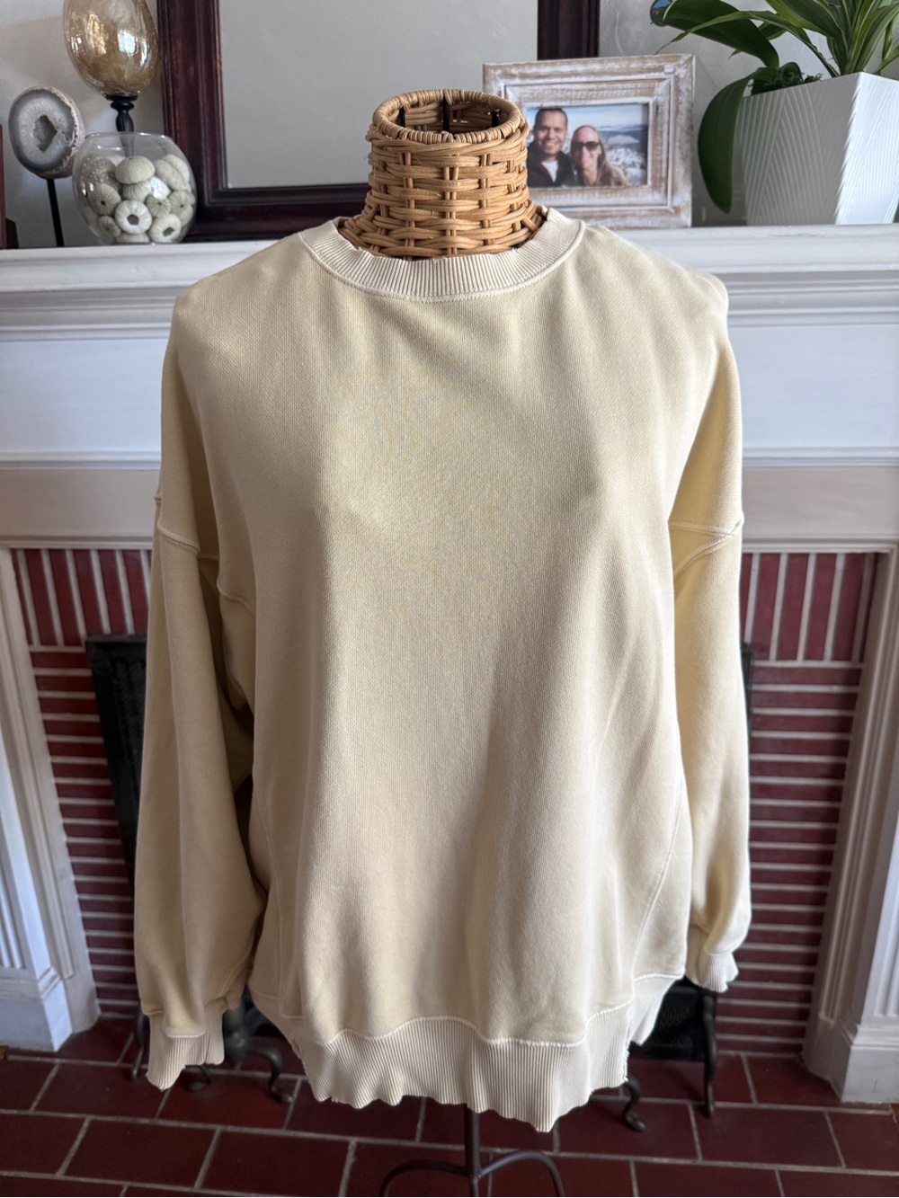 Aerie yellow oversized comfy lounge sweatshirt Small